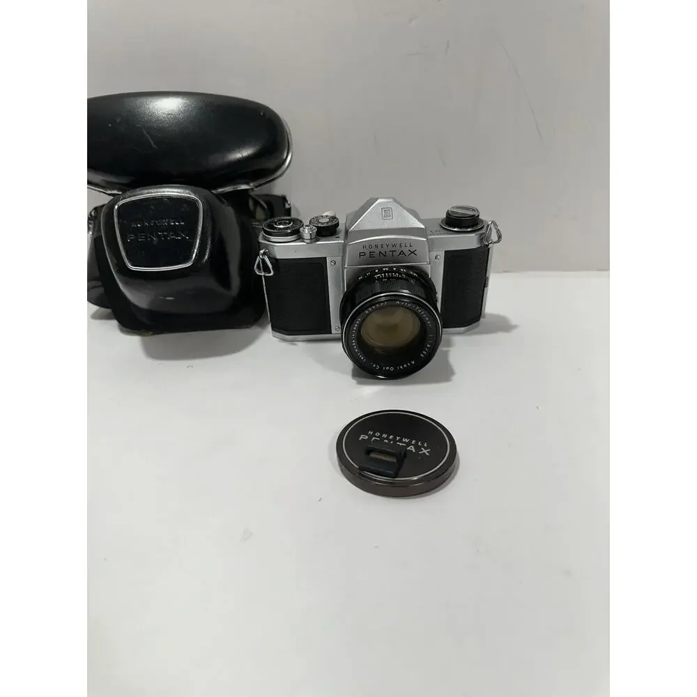 Honeywell Pentax H3 Film SLR Camera + Auto Takumar 55mm f/1.8/55 Lens +‎ Case